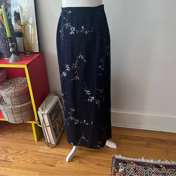 Vintage Navy Silk Floral Print Midi Skirt - Picture 2 of 6